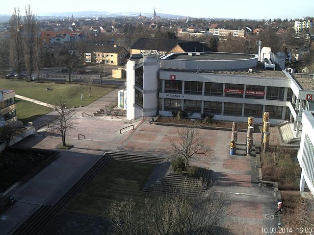 Foto der Webcam: Verwaltungsgeb&auml;ude, Innenhof mit Audimax, H&ouml;rsaal-Geb&auml;ude 1