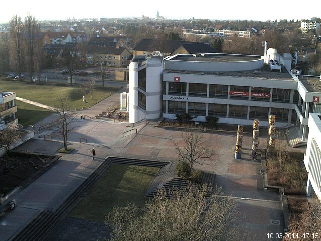 Foto der Webcam: Verwaltungsgeb&auml;ude, Innenhof mit Audimax, H&ouml;rsaal-Geb&auml;ude 1