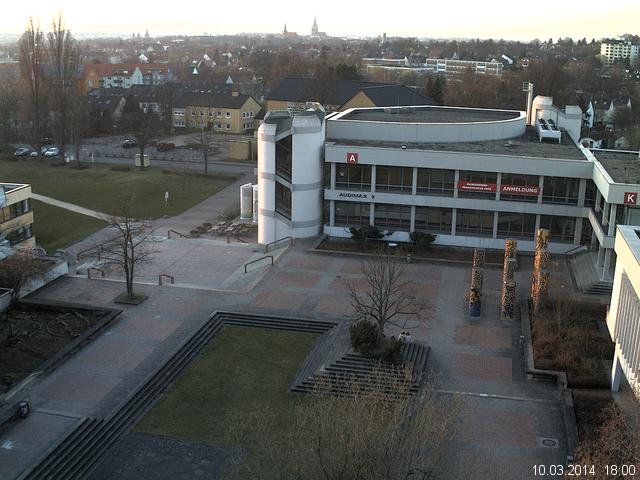 Foto der Webcam: Verwaltungsgeb&auml;ude, Innenhof mit Audimax, H&ouml;rsaal-Geb&auml;ude 1