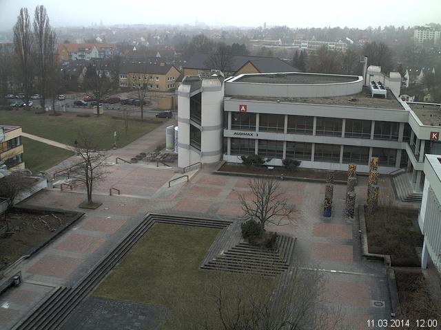 Foto der Webcam: Verwaltungsgeb&auml;ude, Innenhof mit Audimax, H&ouml;rsaal-Geb&auml;ude 1