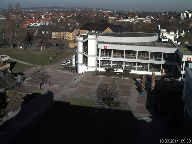 Foto der Webcam: Verwaltungsgeb&auml;ude, Innenhof mit Audimax, H&ouml;rsaal-Geb&auml;ude 1