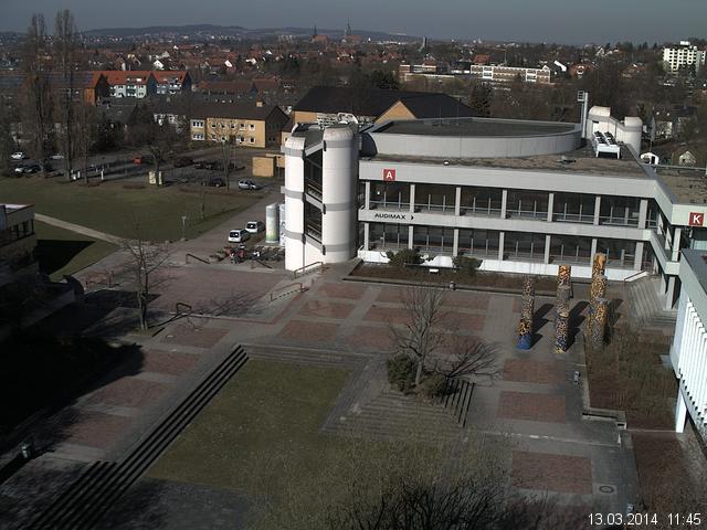 Foto der Webcam: Verwaltungsgeb&auml;ude, Innenhof mit Audimax, H&ouml;rsaal-Geb&auml;ude 1