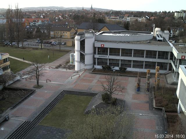 Foto der Webcam: Verwaltungsgeb&auml;ude, Innenhof mit Audimax, H&ouml;rsaal-Geb&auml;ude 1