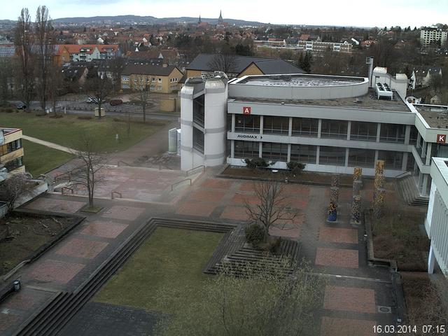 Foto der Webcam: Verwaltungsgeb&auml;ude, Innenhof mit Audimax, H&ouml;rsaal-Geb&auml;ude 1