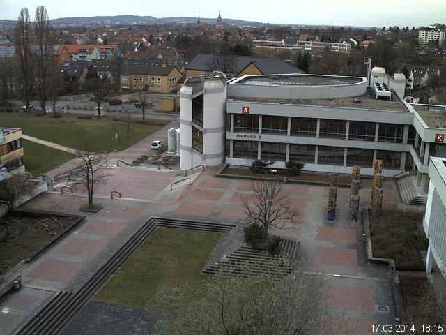 Foto der Webcam: Verwaltungsgeb&auml;ude, Innenhof mit Audimax, H&ouml;rsaal-Geb&auml;ude 1