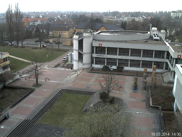 Foto der Webcam: Verwaltungsgeb&auml;ude, Innenhof mit Audimax, H&ouml;rsaal-Geb&auml;ude 1