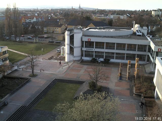Foto der Webcam: Verwaltungsgeb&auml;ude, Innenhof mit Audimax, H&ouml;rsaal-Geb&auml;ude 1