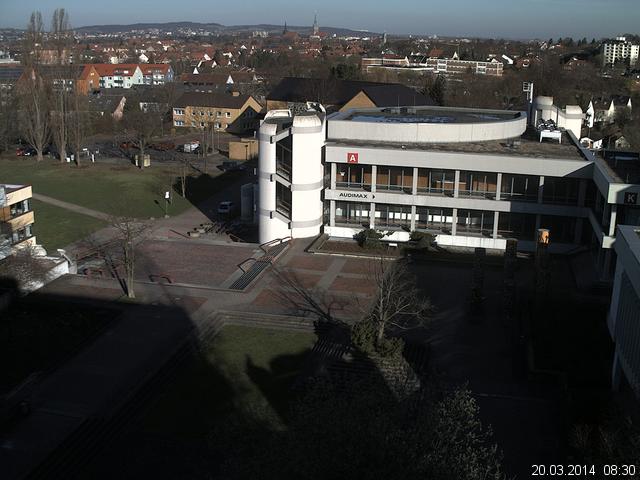 Foto der Webcam: Verwaltungsgeb&auml;ude, Innenhof mit Audimax, H&ouml;rsaal-Geb&auml;ude 1