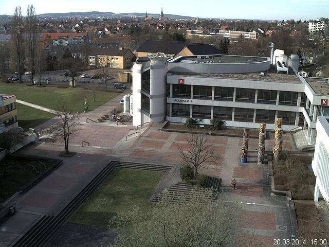 Foto der Webcam: Verwaltungsgeb&auml;ude, Innenhof mit Audimax, H&ouml;rsaal-Geb&auml;ude 1