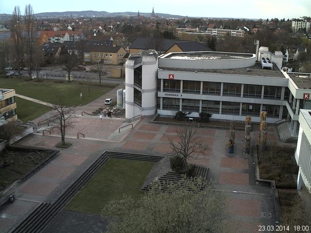 Foto der Webcam: Verwaltungsgeb&auml;ude, Innenhof mit Audimax, H&ouml;rsaal-Geb&auml;ude 1
