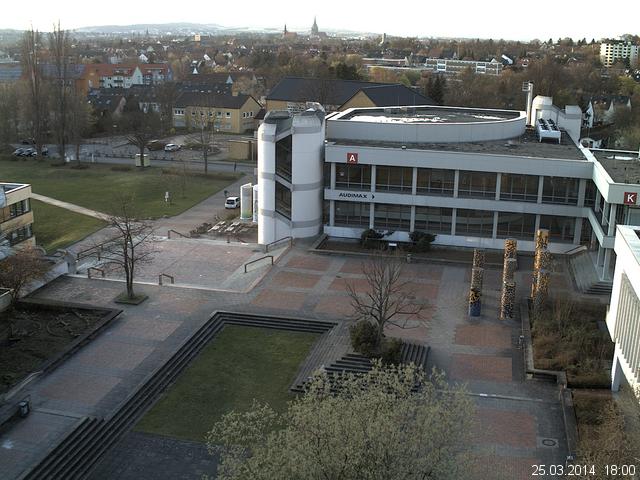 Foto der Webcam: Verwaltungsgeb&auml;ude, Innenhof mit Audimax, H&ouml;rsaal-Geb&auml;ude 1