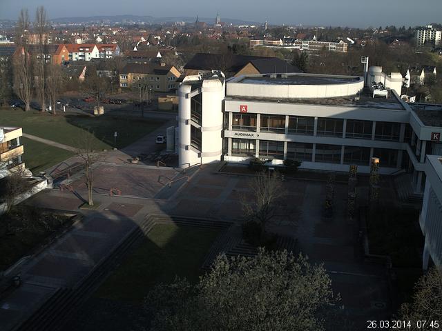 Foto der Webcam: Verwaltungsgeb&auml;ude, Innenhof mit Audimax, H&ouml;rsaal-Geb&auml;ude 1