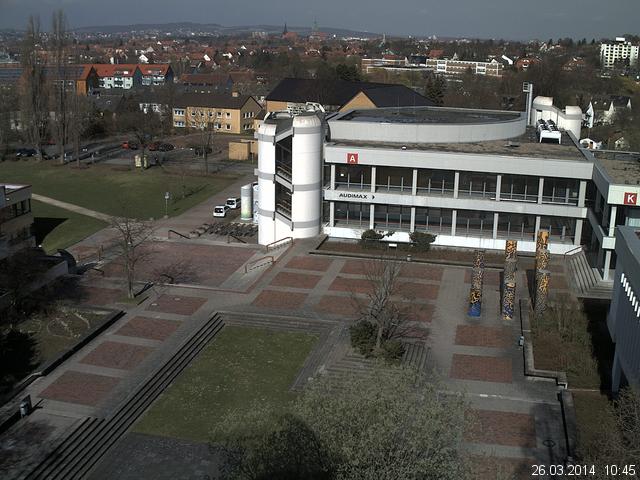 Foto der Webcam: Verwaltungsgeb&auml;ude, Innenhof mit Audimax, H&ouml;rsaal-Geb&auml;ude 1