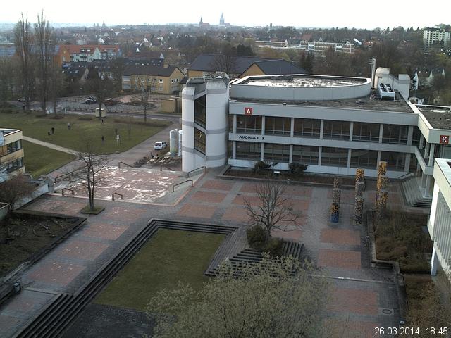 Foto der Webcam: Verwaltungsgeb&auml;ude, Innenhof mit Audimax, H&ouml;rsaal-Geb&auml;ude 1