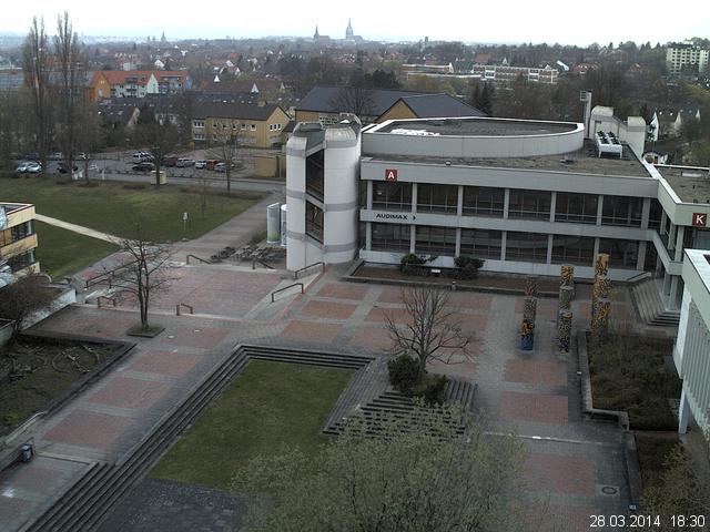 Foto der Webcam: Verwaltungsgeb&auml;ude, Innenhof mit Audimax, H&ouml;rsaal-Geb&auml;ude 1