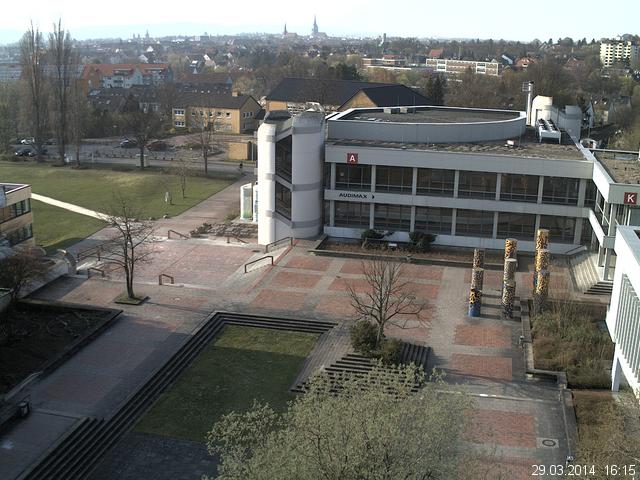 Foto der Webcam: Verwaltungsgeb&auml;ude, Innenhof mit Audimax, H&ouml;rsaal-Geb&auml;ude 1