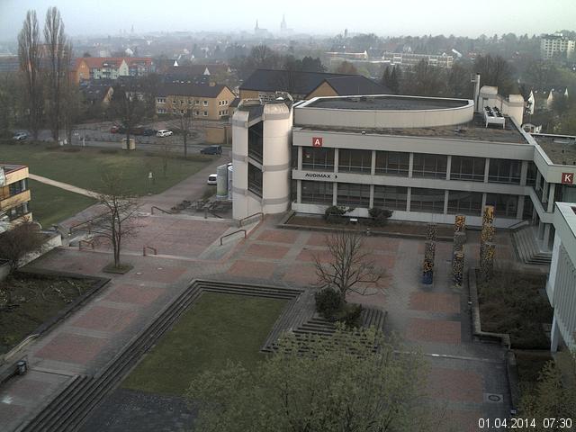 Foto der Webcam: Verwaltungsgeb&auml;ude, Innenhof mit Audimax, H&ouml;rsaal-Geb&auml;ude 1