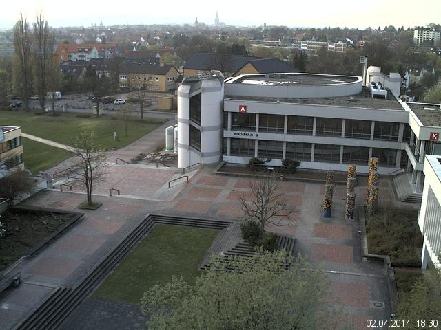 Foto der Webcam: Verwaltungsgeb&auml;ude, Innenhof mit Audimax, H&ouml;rsaal-Geb&auml;ude 1