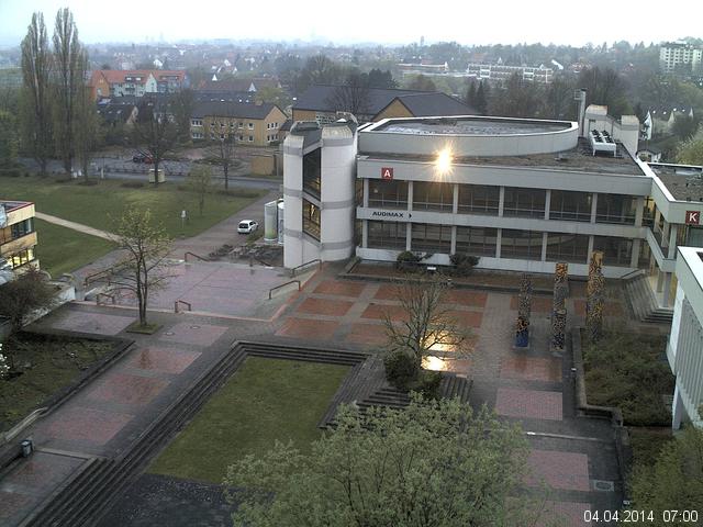 Foto der Webcam: Verwaltungsgeb&auml;ude, Innenhof mit Audimax, H&ouml;rsaal-Geb&auml;ude 1