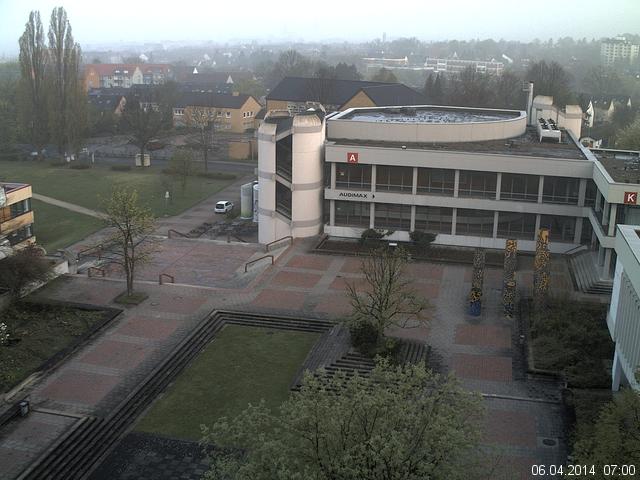 Foto der Webcam: Verwaltungsgeb&auml;ude, Innenhof mit Audimax, H&ouml;rsaal-Geb&auml;ude 1