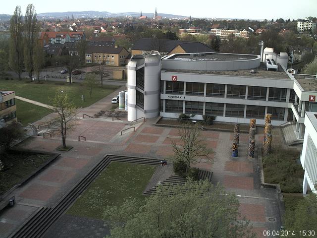 Foto der Webcam: Verwaltungsgeb&auml;ude, Innenhof mit Audimax, H&ouml;rsaal-Geb&auml;ude 1