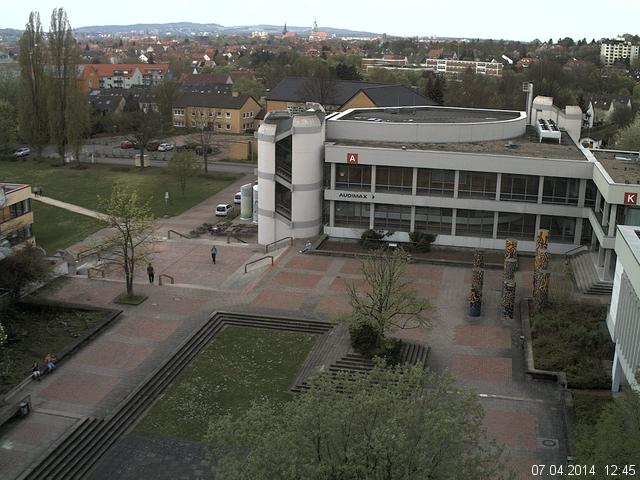 Foto der Webcam: Verwaltungsgeb&auml;ude, Innenhof mit Audimax, H&ouml;rsaal-Geb&auml;ude 1