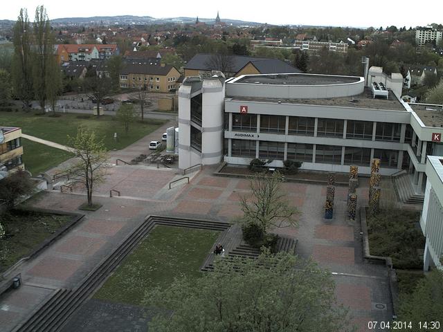 Foto der Webcam: Verwaltungsgeb&auml;ude, Innenhof mit Audimax, H&ouml;rsaal-Geb&auml;ude 1