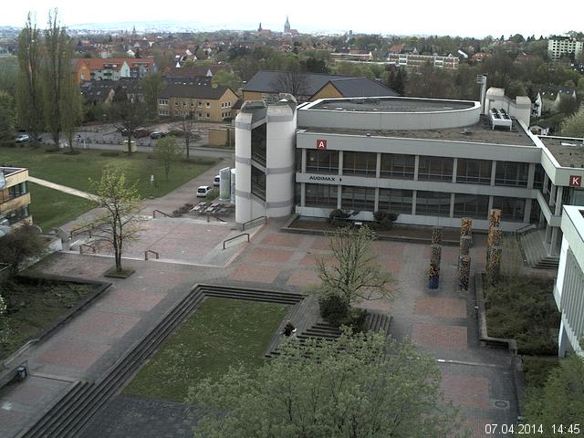 Foto der Webcam: Verwaltungsgeb&auml;ude, Innenhof mit Audimax, H&ouml;rsaal-Geb&auml;ude 1