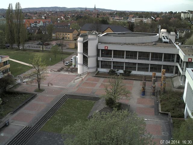 Foto der Webcam: Verwaltungsgeb&auml;ude, Innenhof mit Audimax, H&ouml;rsaal-Geb&auml;ude 1