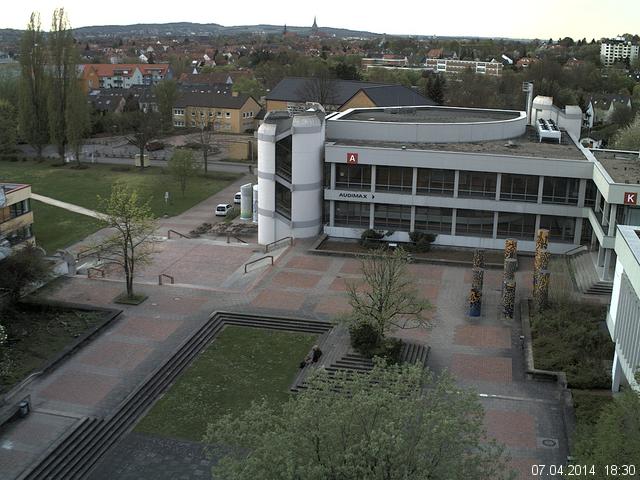 Foto der Webcam: Verwaltungsgeb&auml;ude, Innenhof mit Audimax, H&ouml;rsaal-Geb&auml;ude 1