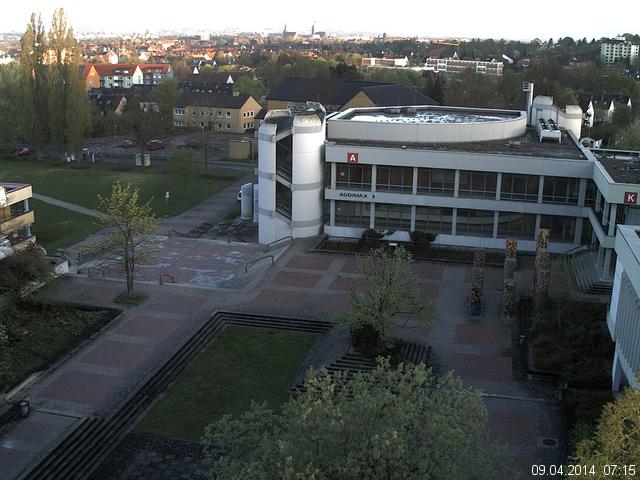 Foto der Webcam: Verwaltungsgeb&auml;ude, Innenhof mit Audimax, H&ouml;rsaal-Geb&auml;ude 1