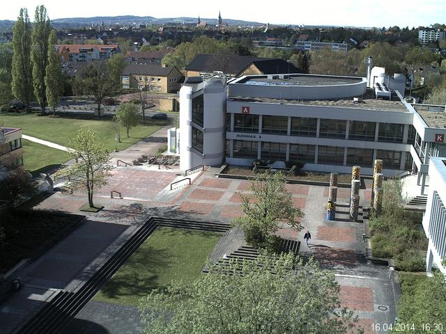 Foto der Webcam: Verwaltungsgeb&auml;ude, Innenhof mit Audimax, H&ouml;rsaal-Geb&auml;ude 1