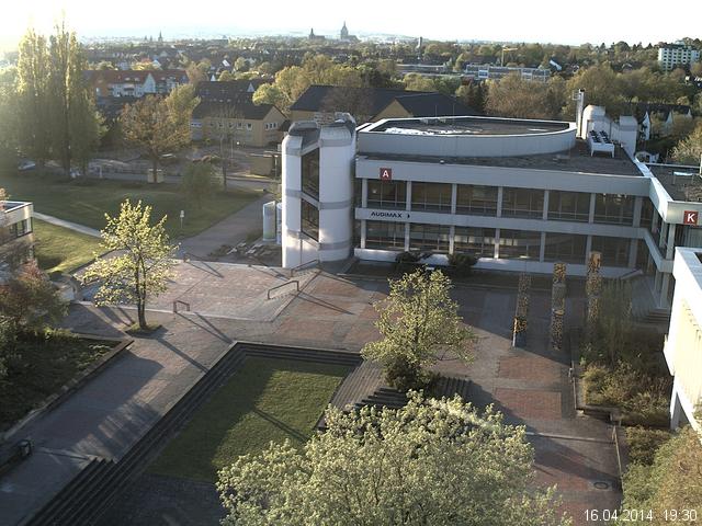 Foto der Webcam: Verwaltungsgeb&auml;ude, Innenhof mit Audimax, H&ouml;rsaal-Geb&auml;ude 1