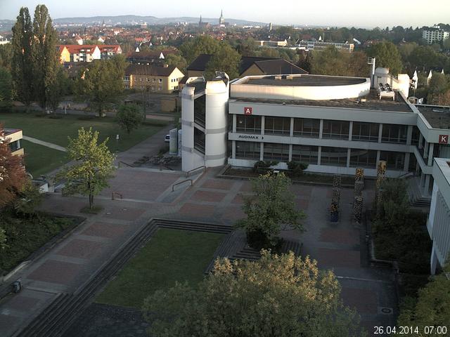 Foto der Webcam: Verwaltungsgeb&auml;ude, Innenhof mit Audimax, H&ouml;rsaal-Geb&auml;ude 1
