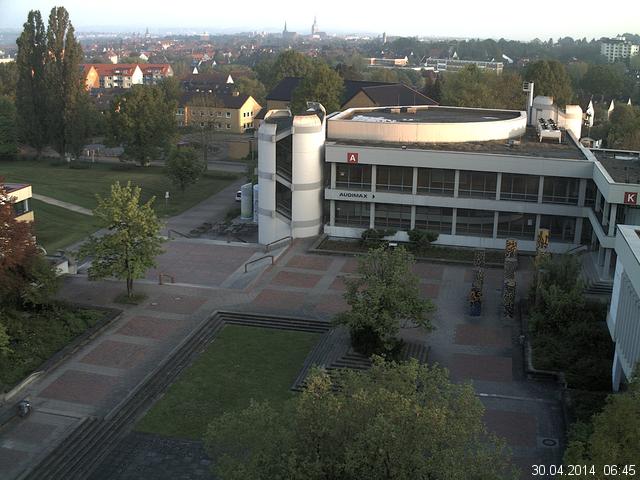 Foto der Webcam: Verwaltungsgeb&auml;ude, Innenhof mit Audimax, H&ouml;rsaal-Geb&auml;ude 1