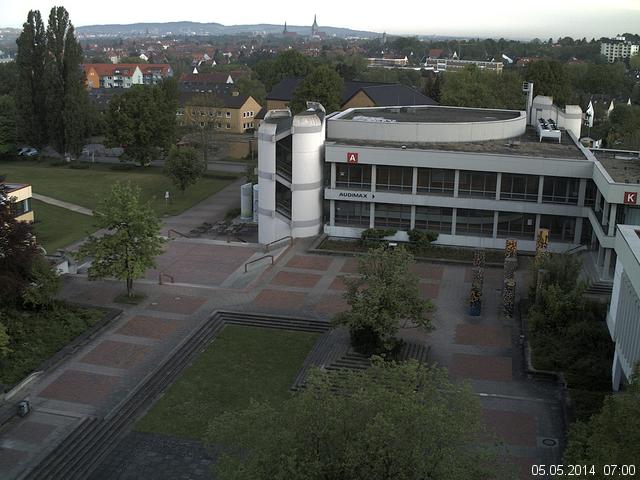 Foto der Webcam: Verwaltungsgeb&auml;ude, Innenhof mit Audimax, H&ouml;rsaal-Geb&auml;ude 1