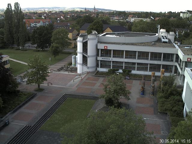 Foto der Webcam: Verwaltungsgeb&auml;ude, Innenhof mit Audimax, H&ouml;rsaal-Geb&auml;ude 1