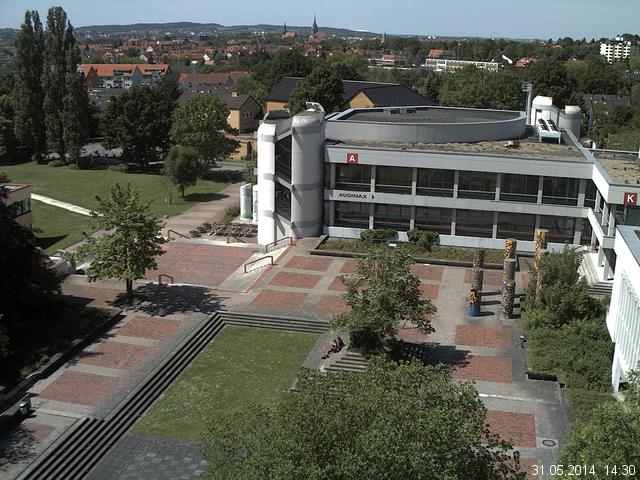 Foto der Webcam: Verwaltungsgeb&auml;ude, Innenhof mit Audimax, H&ouml;rsaal-Geb&auml;ude 1