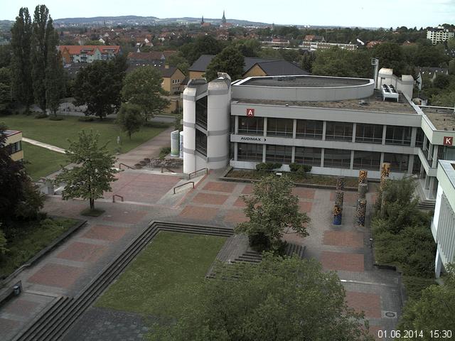 Foto der Webcam: Verwaltungsgeb&auml;ude, Innenhof mit Audimax, H&ouml;rsaal-Geb&auml;ude 1