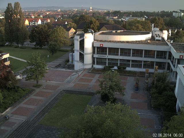 Foto der Webcam: Verwaltungsgeb&auml;ude, Innenhof mit Audimax, H&ouml;rsaal-Geb&auml;ude 1