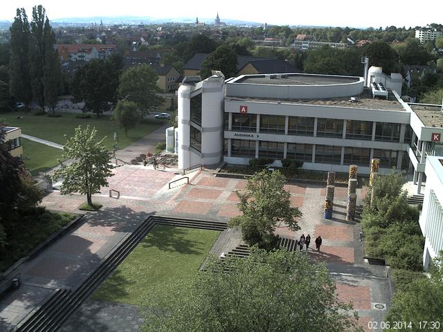 Foto der Webcam: Verwaltungsgeb&auml;ude, Innenhof mit Audimax, H&ouml;rsaal-Geb&auml;ude 1