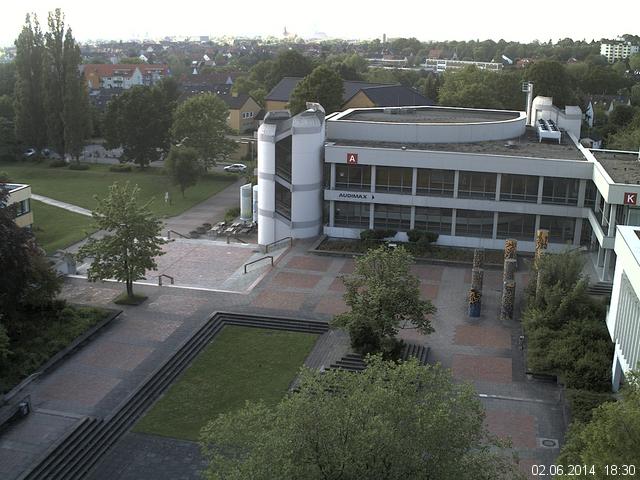 Foto der Webcam: Verwaltungsgeb&auml;ude, Innenhof mit Audimax, H&ouml;rsaal-Geb&auml;ude 1