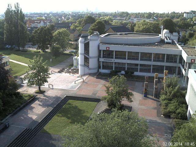 Foto der Webcam: Verwaltungsgeb&auml;ude, Innenhof mit Audimax, H&ouml;rsaal-Geb&auml;ude 1