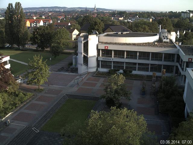 Foto der Webcam: Verwaltungsgeb&auml;ude, Innenhof mit Audimax, H&ouml;rsaal-Geb&auml;ude 1