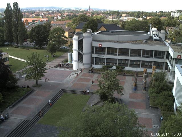 Foto der Webcam: Verwaltungsgeb&auml;ude, Innenhof mit Audimax, H&ouml;rsaal-Geb&auml;ude 1