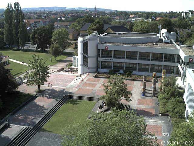 Foto der Webcam: Verwaltungsgeb&auml;ude, Innenhof mit Audimax, H&ouml;rsaal-Geb&auml;ude 1