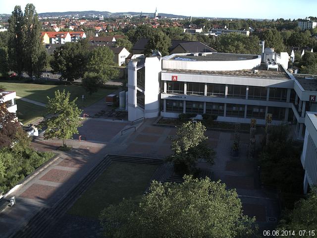 Foto der Webcam: Verwaltungsgeb&auml;ude, Innenhof mit Audimax, H&ouml;rsaal-Geb&auml;ude 1