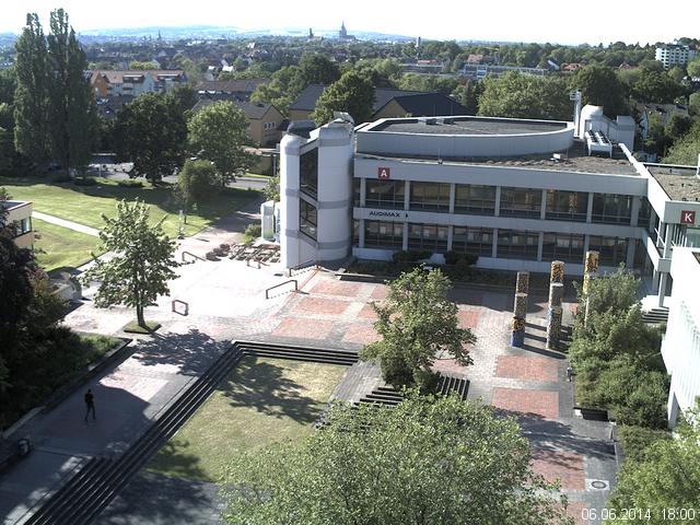 Foto der Webcam: Verwaltungsgeb&auml;ude, Innenhof mit Audimax, H&ouml;rsaal-Geb&auml;ude 1
