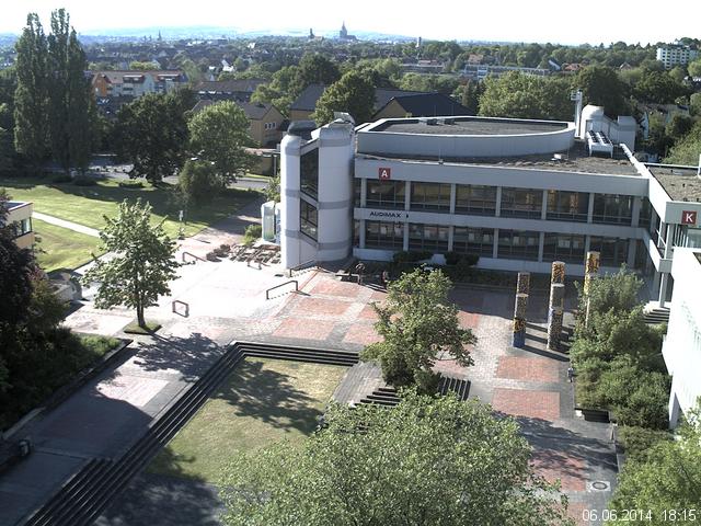 Foto der Webcam: Verwaltungsgeb&auml;ude, Innenhof mit Audimax, H&ouml;rsaal-Geb&auml;ude 1