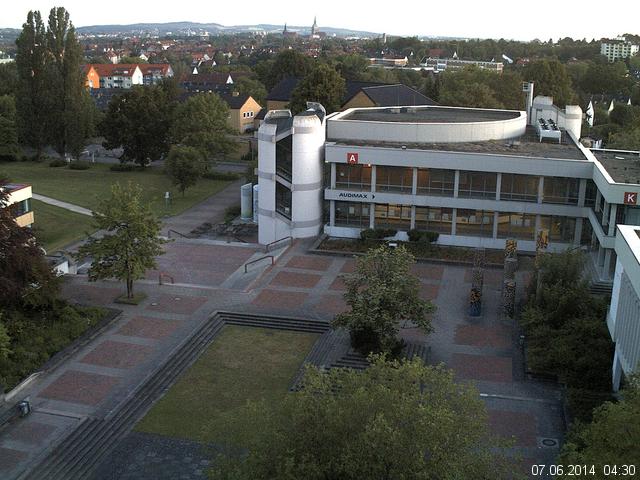 Foto der Webcam: Verwaltungsgeb&auml;ude, Innenhof mit Audimax, H&ouml;rsaal-Geb&auml;ude 1
